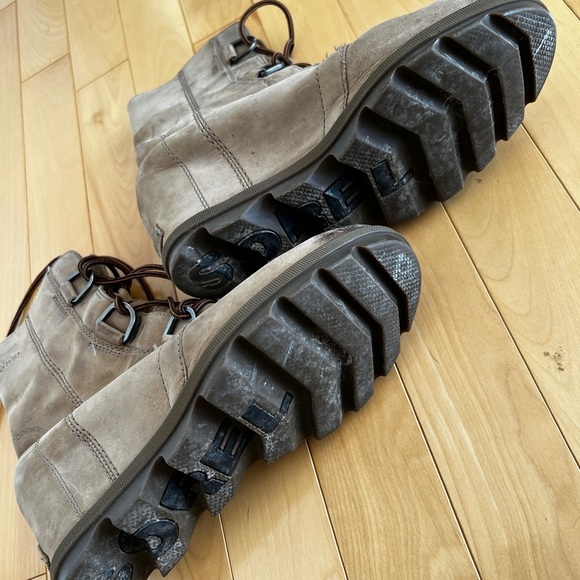 Sorel Joan of Arctic Ash Brown Wedge Boots Size 9.5 - Picture 6 of 8